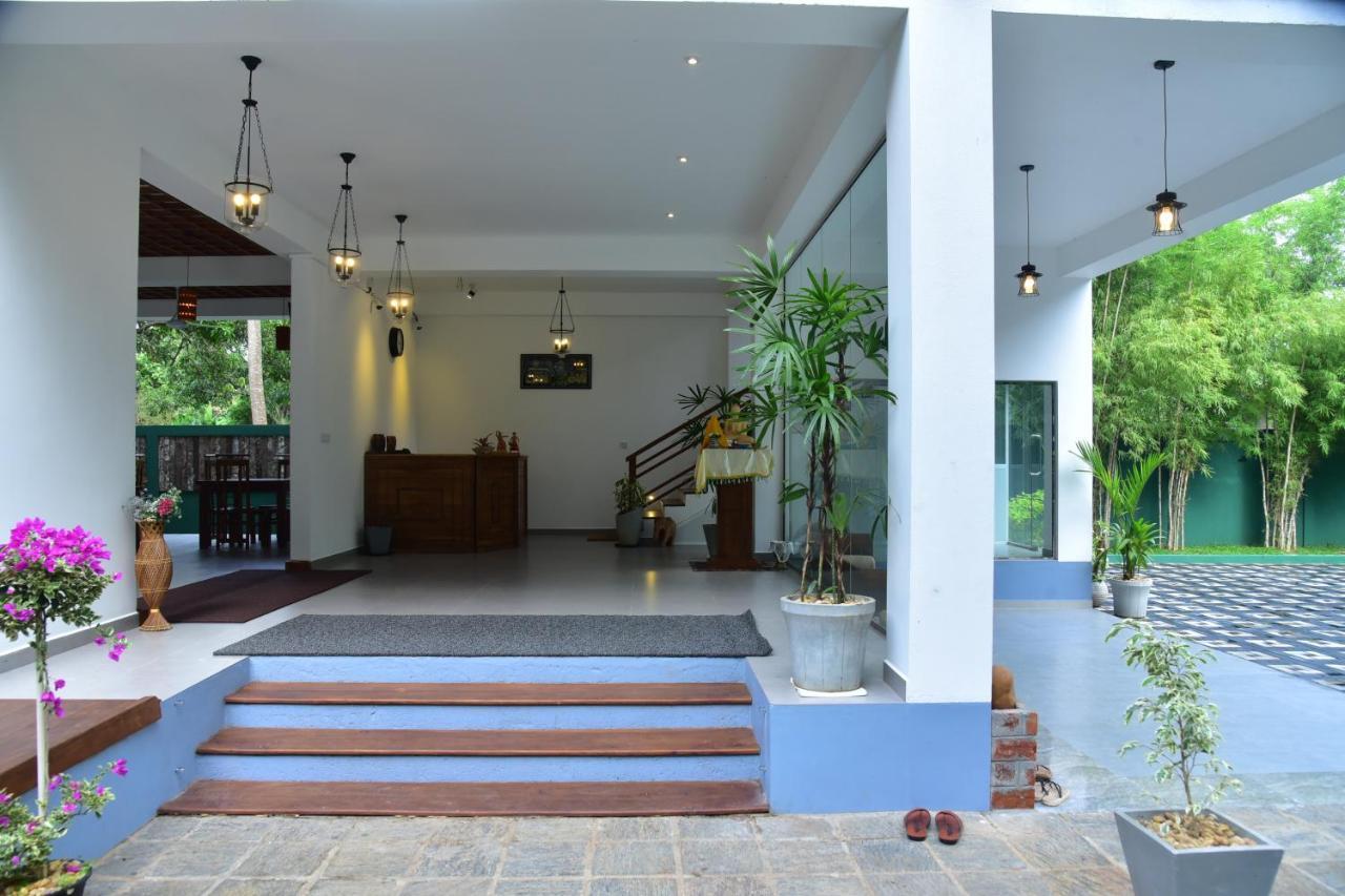 Hotel Eden Grand à Dambulla Extérieur photo