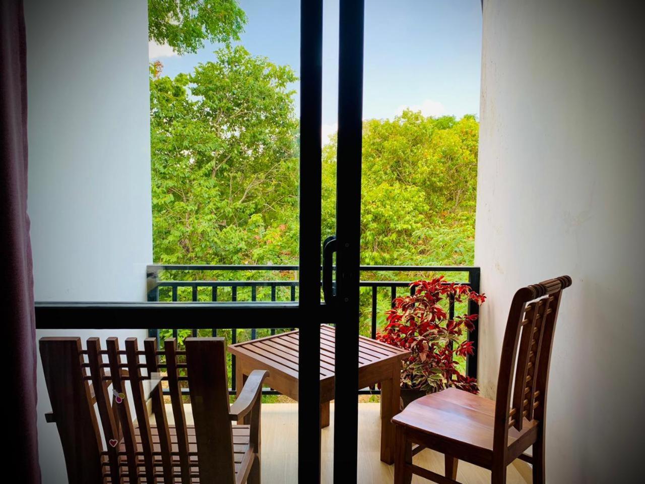 Hotel Eden Grand à Dambulla Extérieur photo
