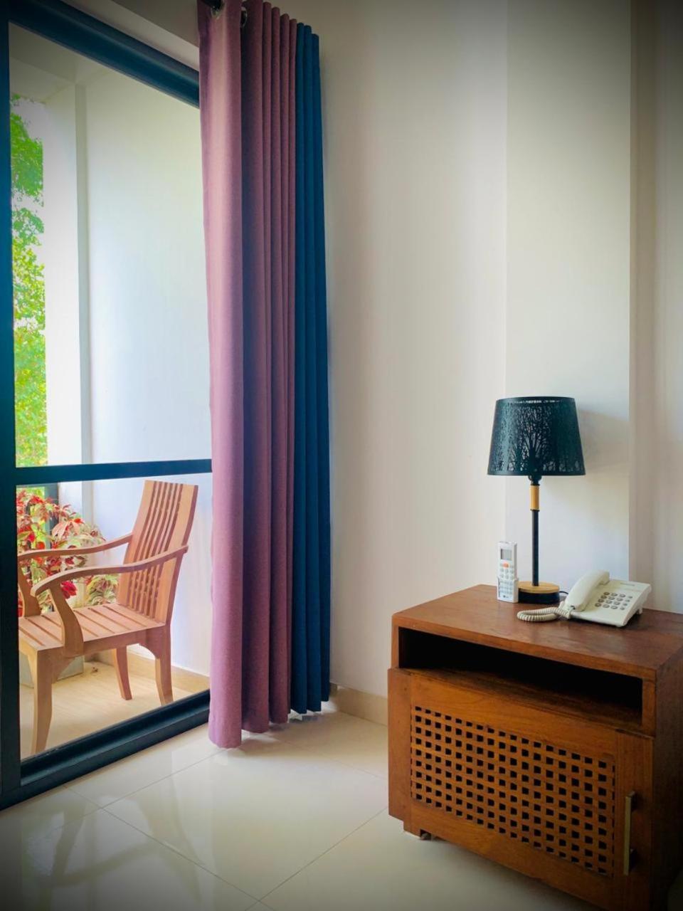 Hotel Eden Grand à Dambulla Extérieur photo